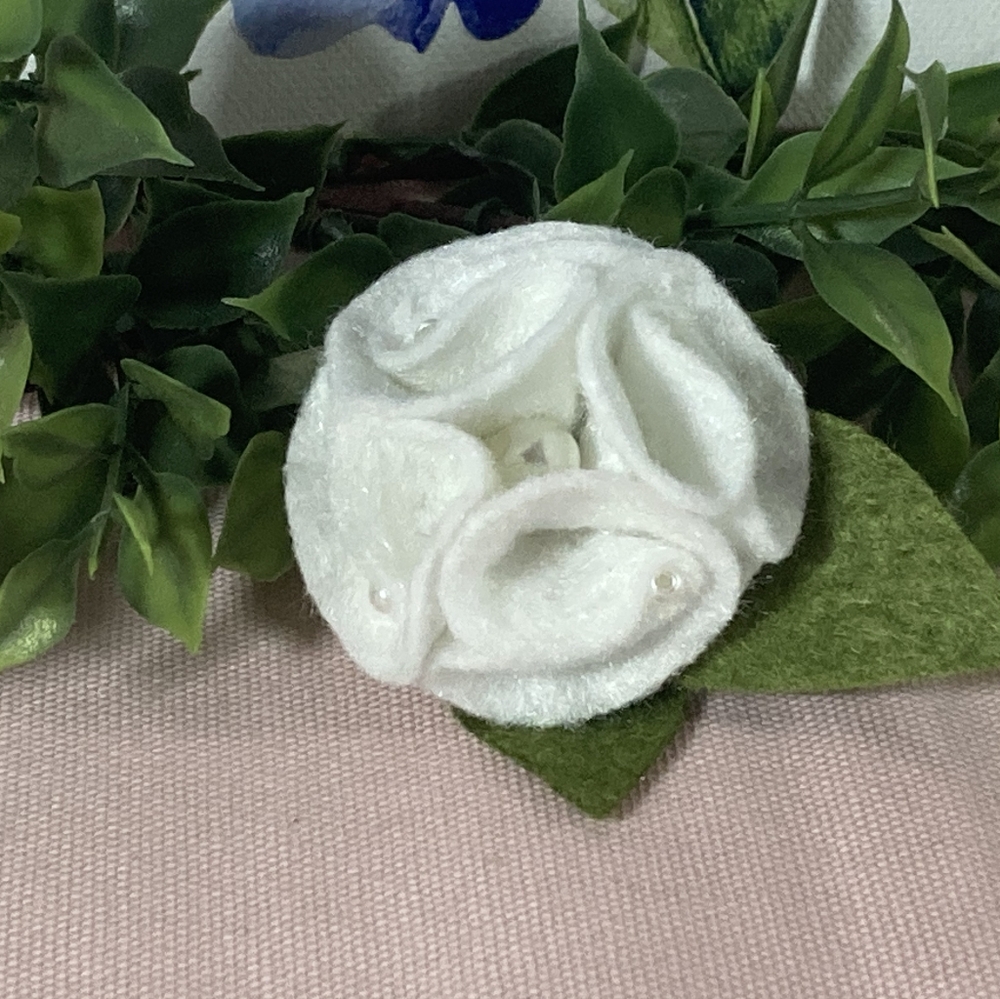 Hair accessories - Picture 4 of 5
